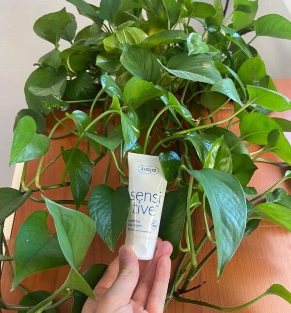 Crema Viso Sensitive per Pelli Sensibili di Ziaja